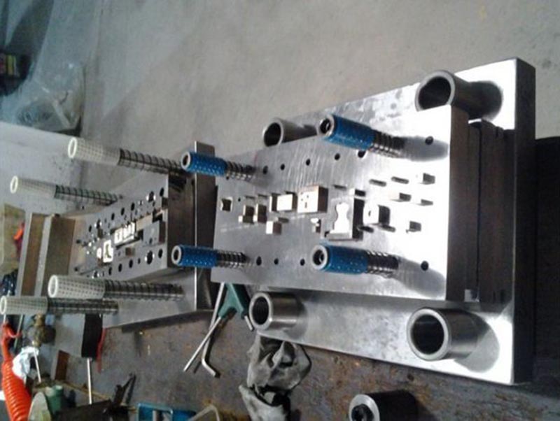 惠州模具制造-12