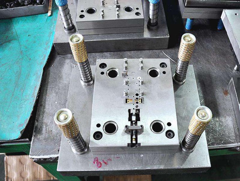 惠州模具制造-01