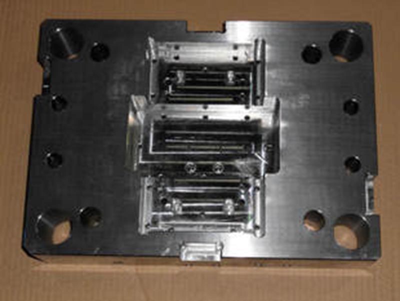 惠州精密塑料模-06